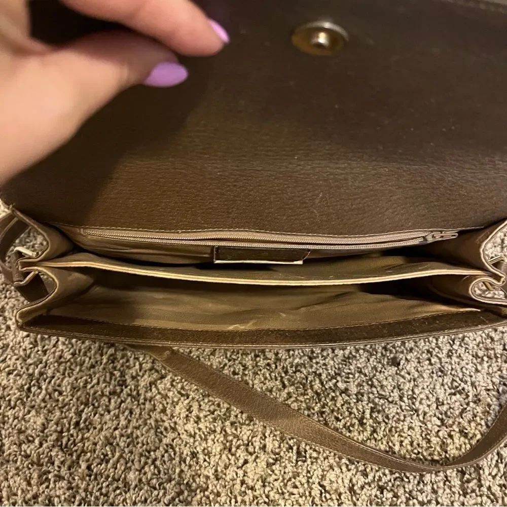 Gucci Supreme Crossbody/Shoulder Bag - Picture 12 of 16